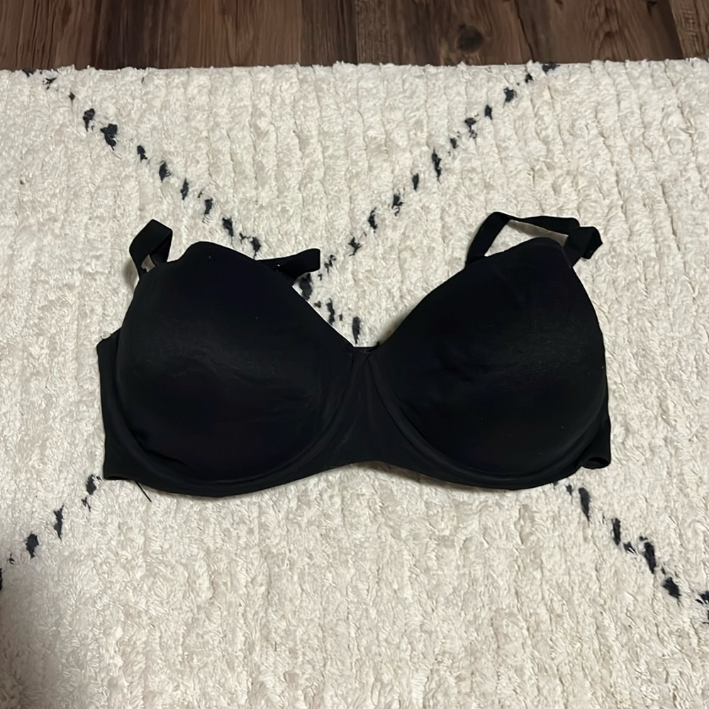 Black lightly lined 38DD bra